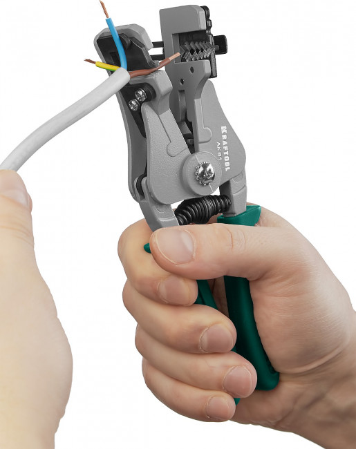 Стриппер полуавтоматический АК-61, 0.5 - 6 мм2, KRAFTOOL ( 22683 ) Стриппер полуавтоматический АК-61, 0.5 - 6 мм2, KRAFTOOL ( 22683 )