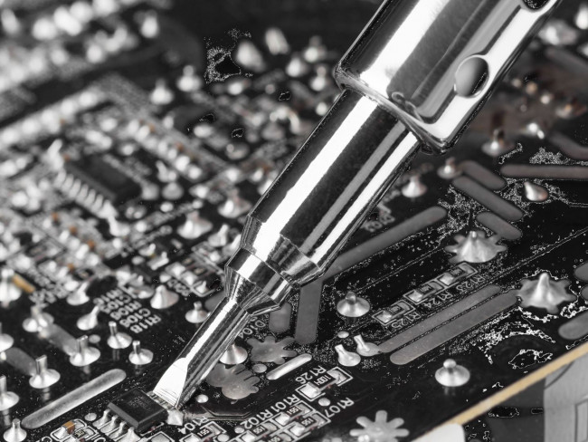 Набор KRAFTOOL "PRO": Паяльник газовый, 3в1, пьезоподжиг, 5 насадок, припой, защитный колпачок, чистка жал, 1300С ( 55503-H10 ) Набор KRAFTOOL "PRO": Паяльник газовый, 3в1, пьезоподжиг, 5 насадок, припой, защитный колпачок, чистка жал, 1300С ( 55503-H10 )